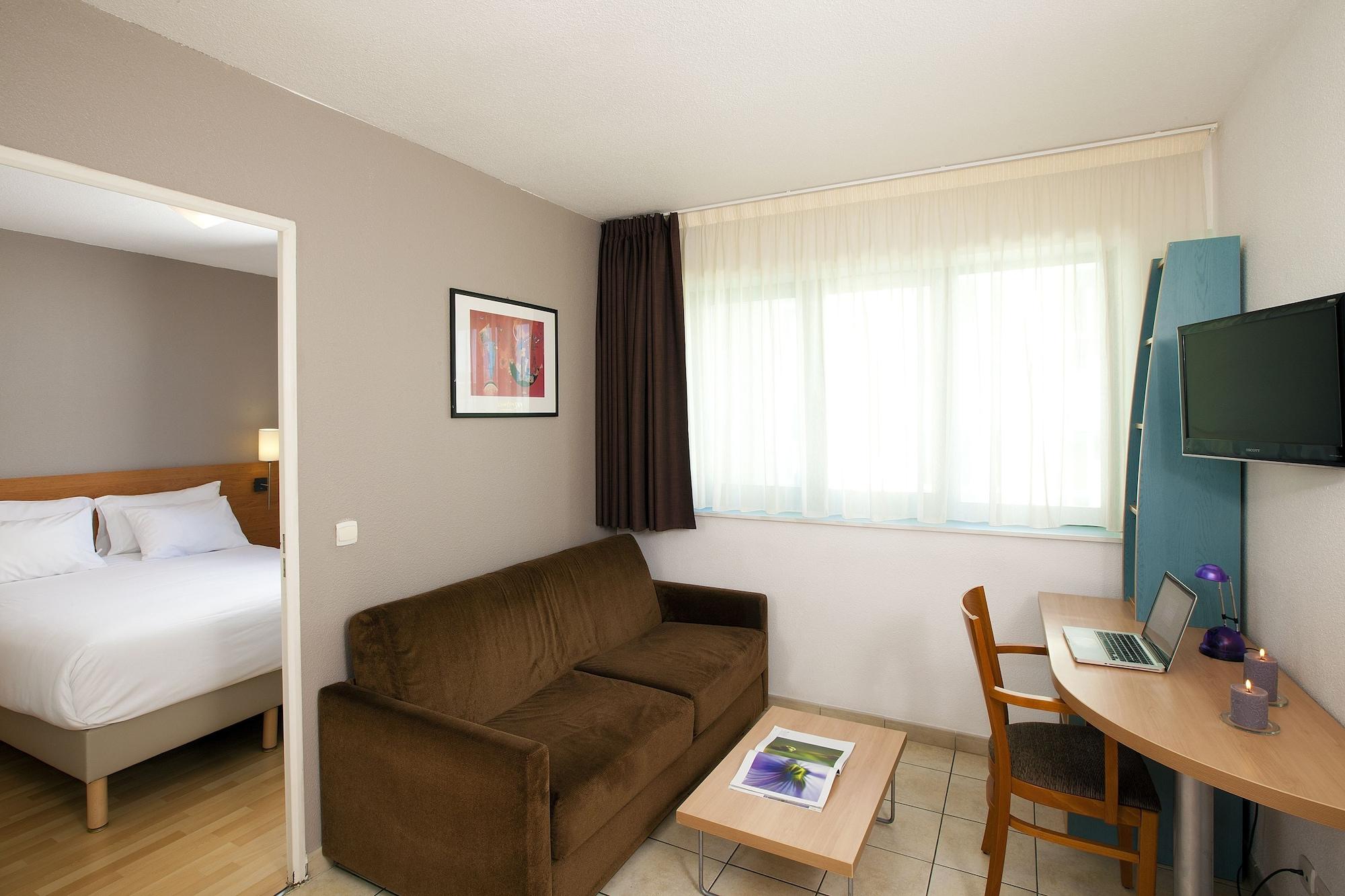 Sejours & Affaires Serris Rive Gauche 3*