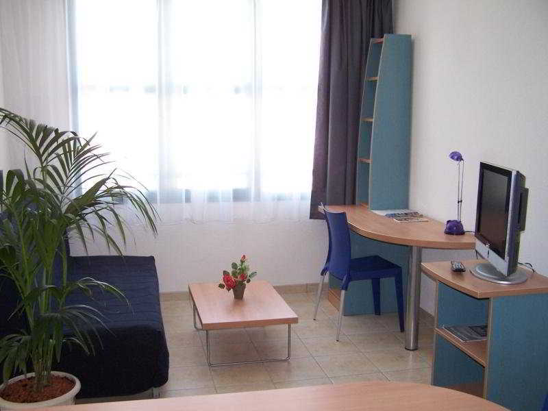 Aparthotel Sejours & Affaires Serris Rive Gauche 3*