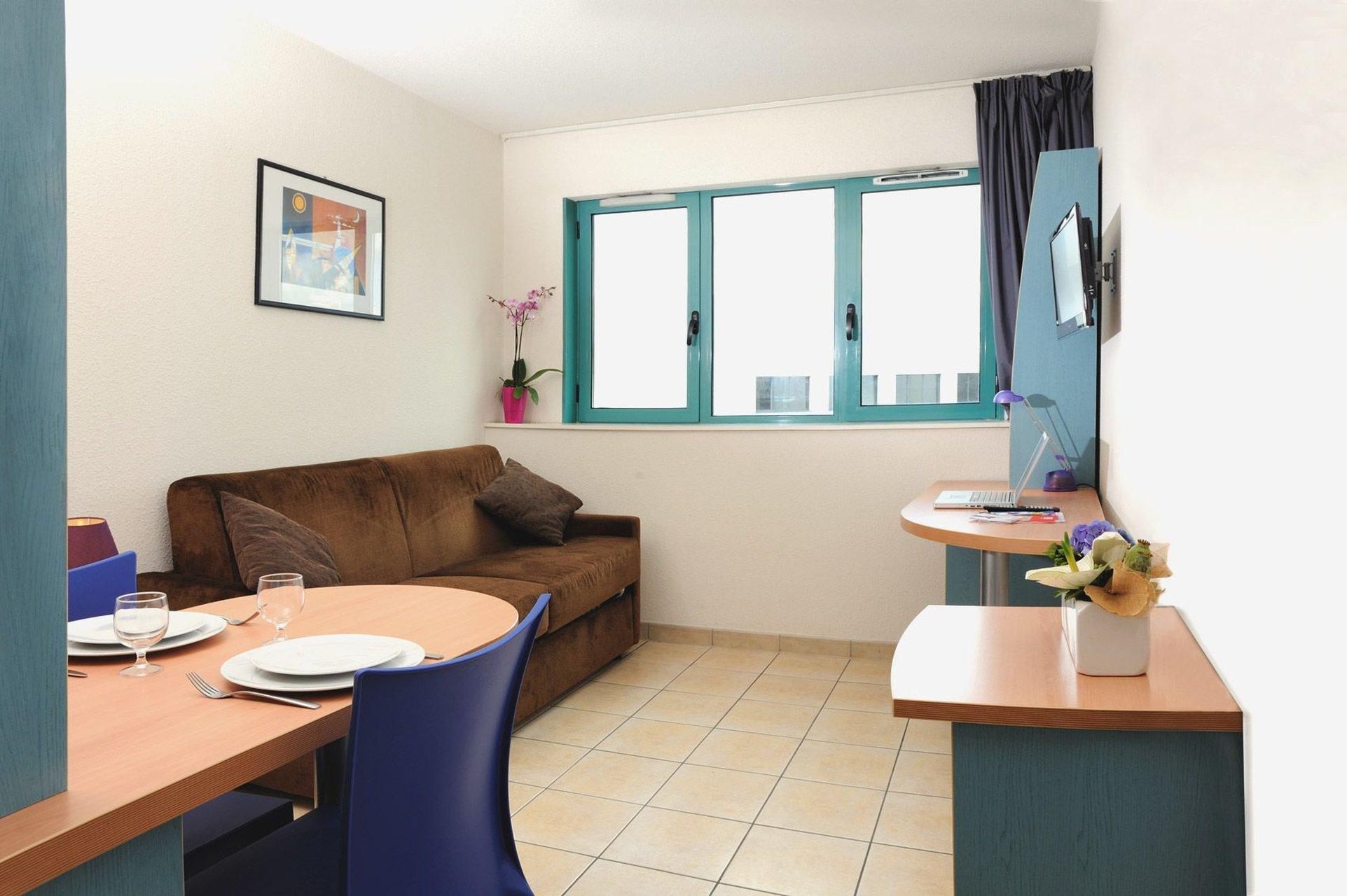 Séjours&affaires Serris Rive Gauche 3* Disneyland Paris